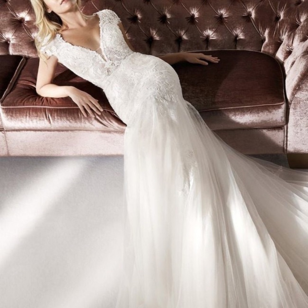 Nicole Milano Kelly dress - fits size 4-6 (5’4, 120-130lbs)